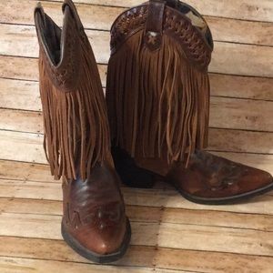 Reposting - Dingo tassel boots